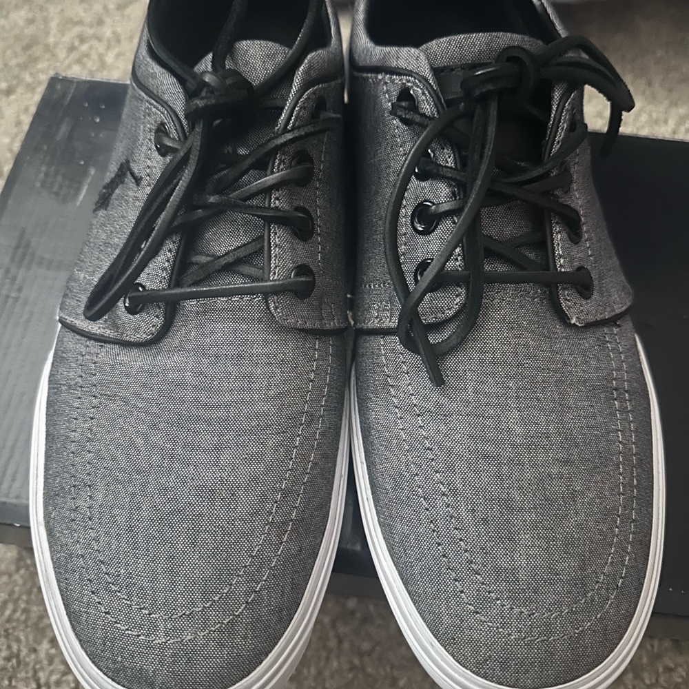 Ralph Lauren Faxon Low Sneaker, Men’s Size 10